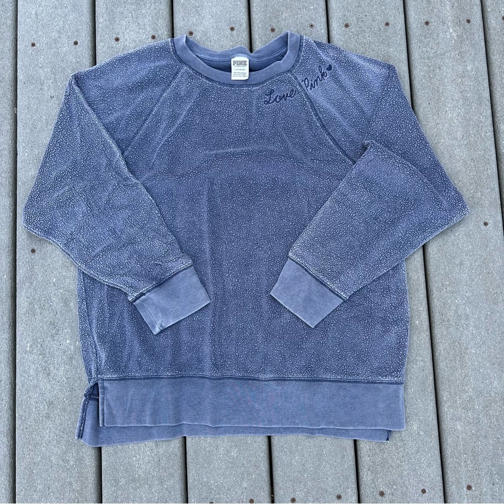 Distressed Victoria’s Secret PINK crewneck sweatshirt size large